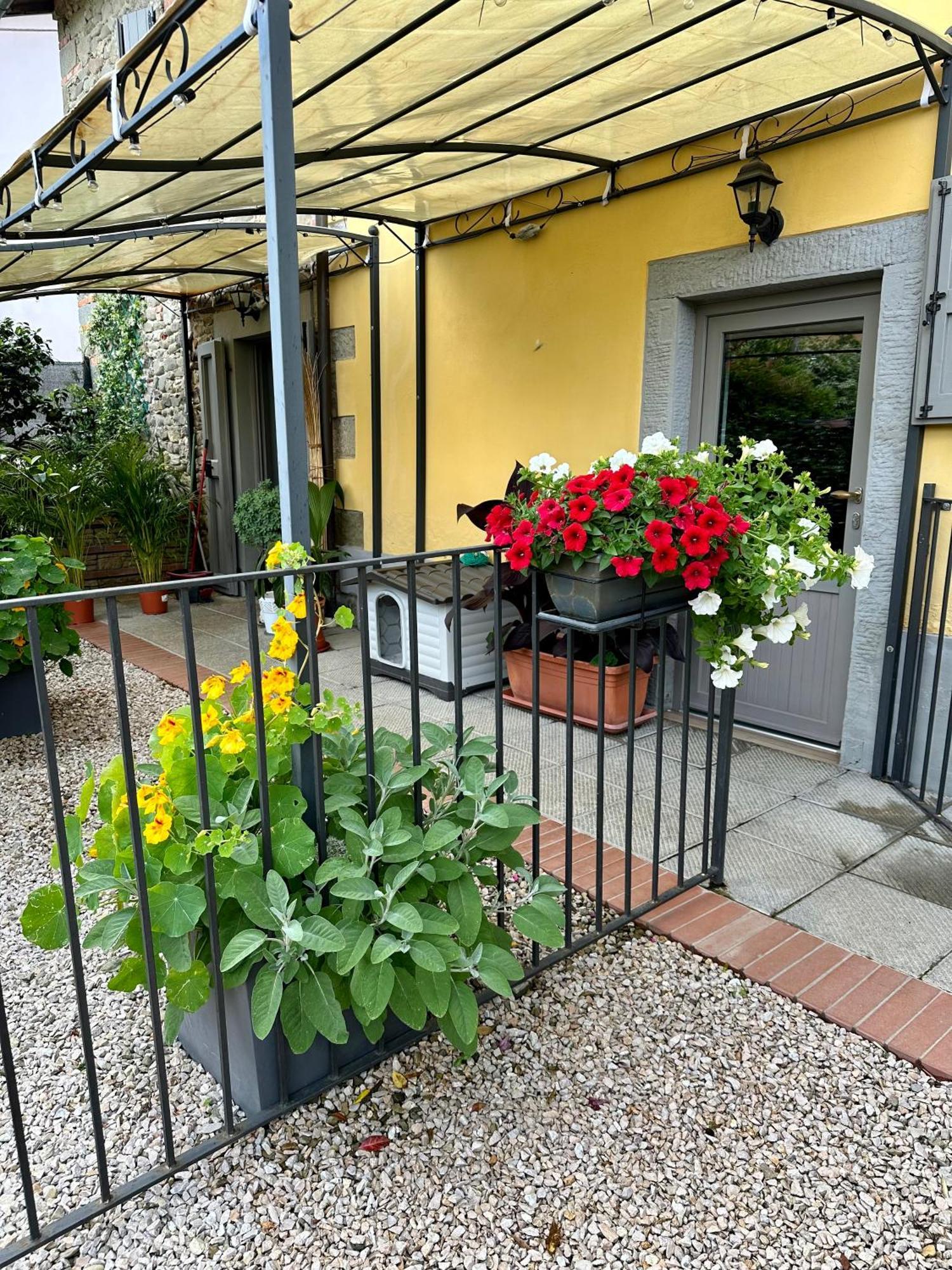 Villa "Corte De' Baldi" Ortignano Raggiolo Exterior photo